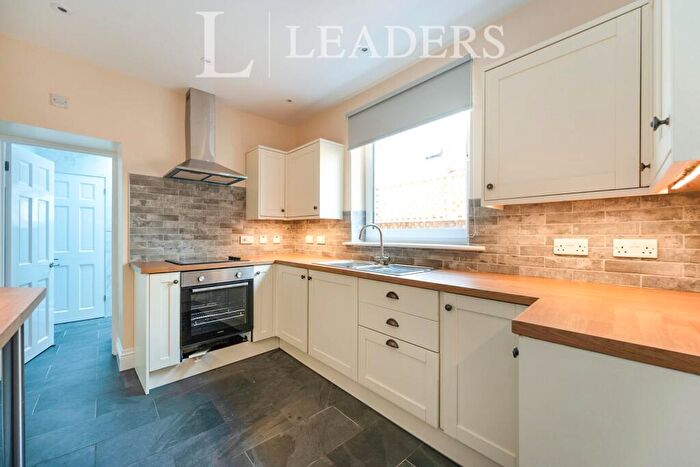 3 Bedroom Terraced House To Rent In Graham Road, Southsea, PO4