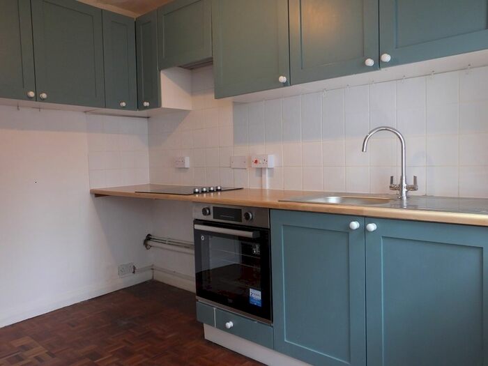 2 Bedroom Cottage To Rent In St Nicholas Lane, Lewes, BN7