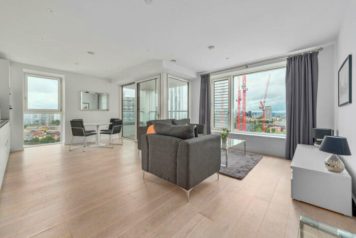 2 Bedroom Apartment To Rent In Hurlock Heights, Deacon Street, London, SE17