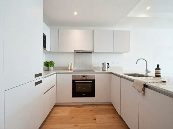 1 Bedroom Apartment For Sale In Rodney Street, London, N1