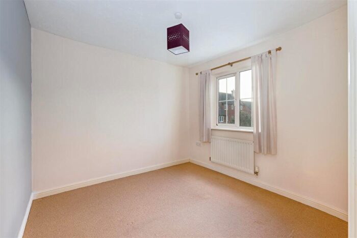 3 Bedroom Terraced House For Sale In Anderson Drive, Whitnash, Leamington Spa, CV31