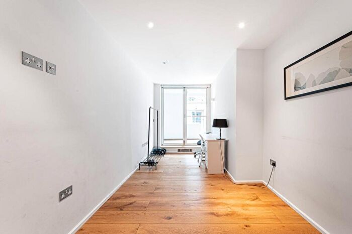 1 Bedroom Flat To Rent In Baynes Street, Camden Town, London, NW1