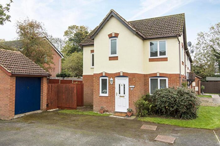 3 Bedroom House For Sale In Overdale Close, Market Harborough, LE16