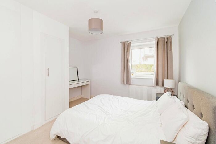 1 Bedroom Flat For Sale In Hut Farm Place, Chandler's Ford, Eastleigh, Hampshire, SO53