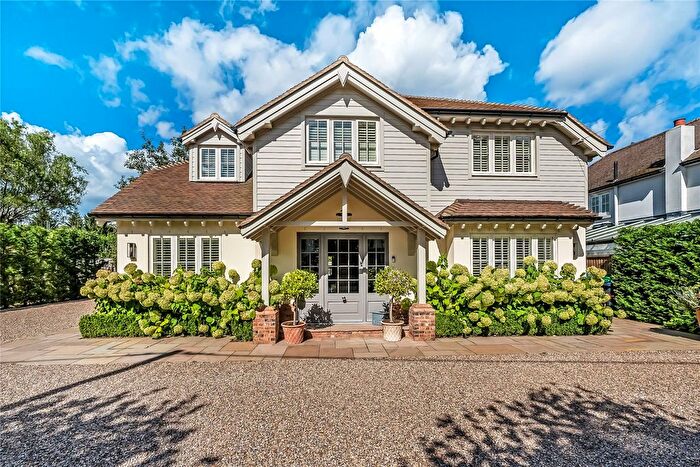 4 Bedroom Detached House For Sale In Chobham, Woking, Surrey, GU24