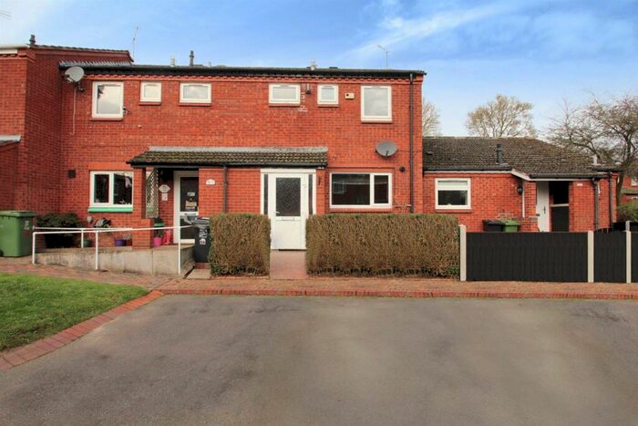 3 Bedroom Property To Rent In Upper Field Close, Church Hill North, Redditch, B98