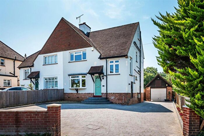 4 Bedroom Semi-Detached House For Sale In Warren Lane, Oxted, RH8