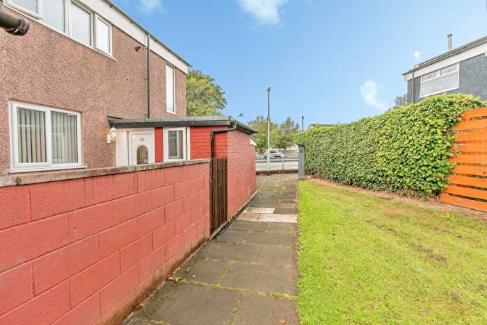 2 Bedroom Mews For Sale In Holcombe Drive, Burnley, Lancashire, BB10