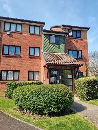 1 Bedroom Flat To Rent In Bernards Close, Hainault, Ilford, Essex, IG6