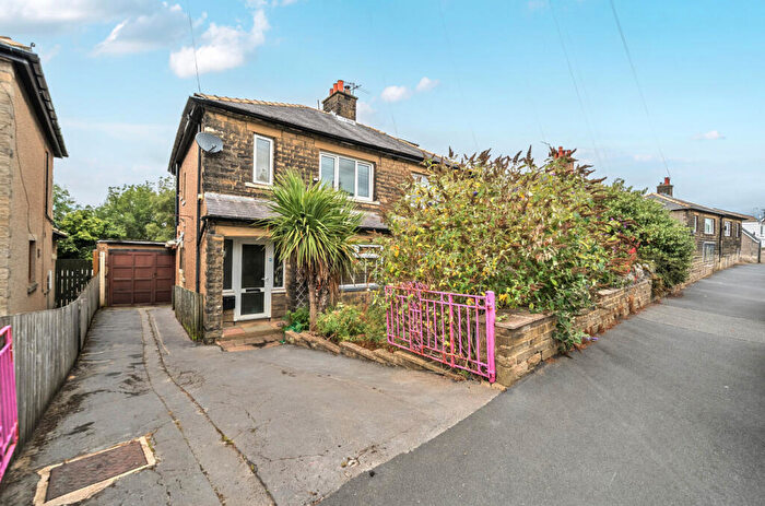 3 Bedroom Semi-Detached House For Sale In Hurrs Road, Skipton, North Yorkshire, BD23