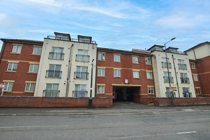 2 Bedroom Flat To Rent In The Halcyon, - Ashbourne Road, Derby, Derbyshire, DE22