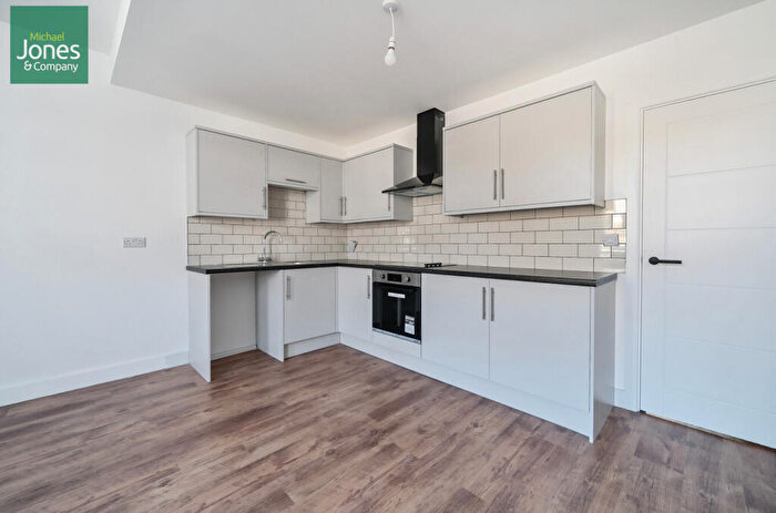 2 Bedroom Flat To Rent In Broadwater Street West, Worthing, West Sussex, BN14