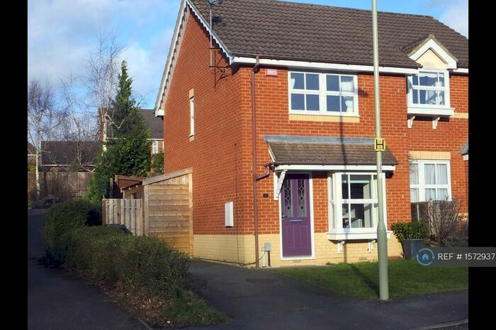 2 Bedroom Terraced House To Rent In Silvester Way, Fleet, GU52