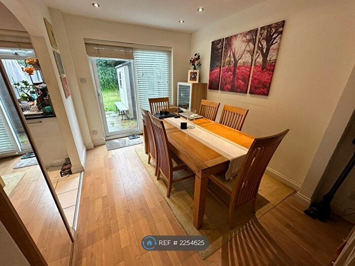 3 Bedroom Terraced House To Rent In Martins Walk, Borehamwood, WD6