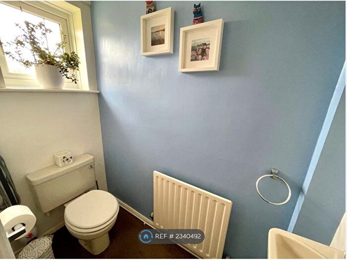 3 Bedroom Semi-Detached House To Rent In Leicester Street, Nottingham, NG10
