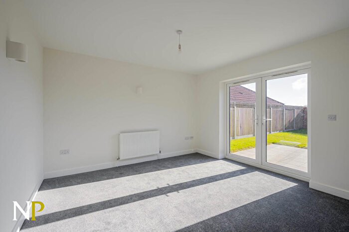 2 Bedroom Terraced Bungalow For Sale In José Powell Gardens, CO16