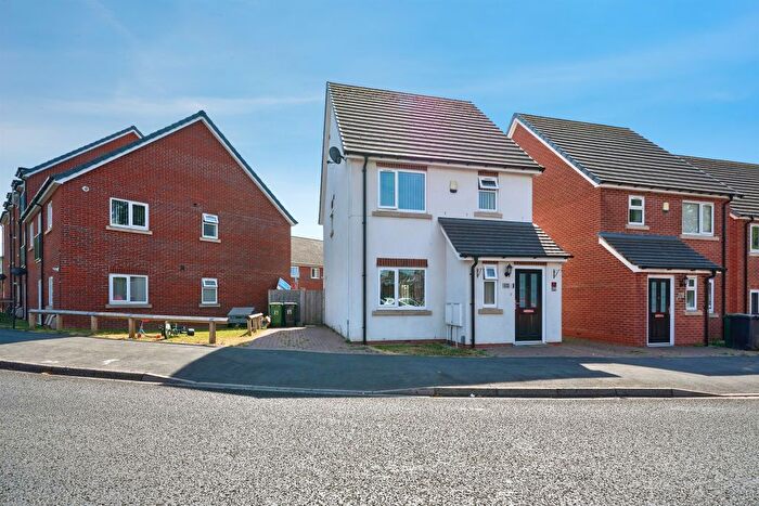 4 Bedroom Detached House For Sale In Stroud Avenue, Willenhall, WV12