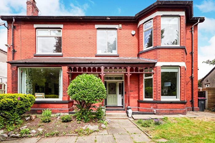 5 Bedroom Detached House For Sale In Manchester Road, Swinton, Greater Manchester, M27