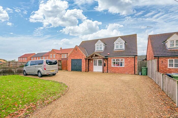 4 Bedroom Chalet For Sale In Hall Road, Outwell, Wisbech, Norfolk, PE14