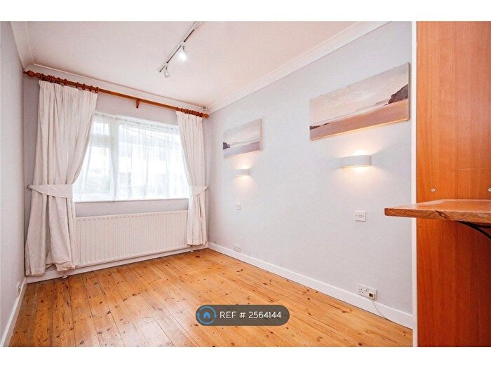 2 Bedroom Bungalow To Rent In Heol Y Graig, Aberporth, Cardigan, SA43