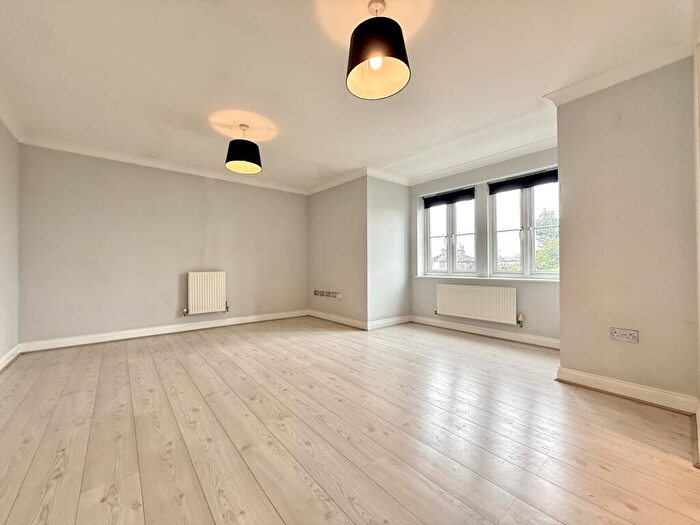 2 Bedroom Apartment To Rent In Jasmine Court, Maidstone, ME16