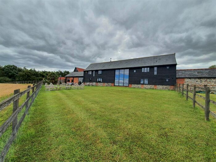 5 Bedroom Barn Conversion To Rent In Castle Road, Offton, Ipswich, IP8
