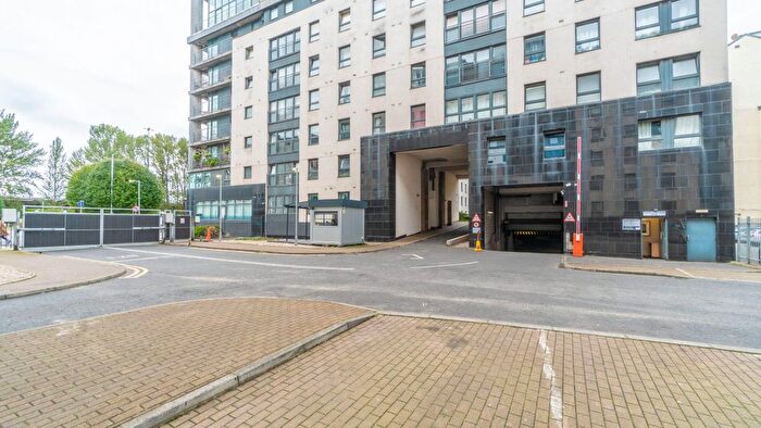 2 Bedroom Flat To Rent In /, Wallace Street, Glasgow, G5