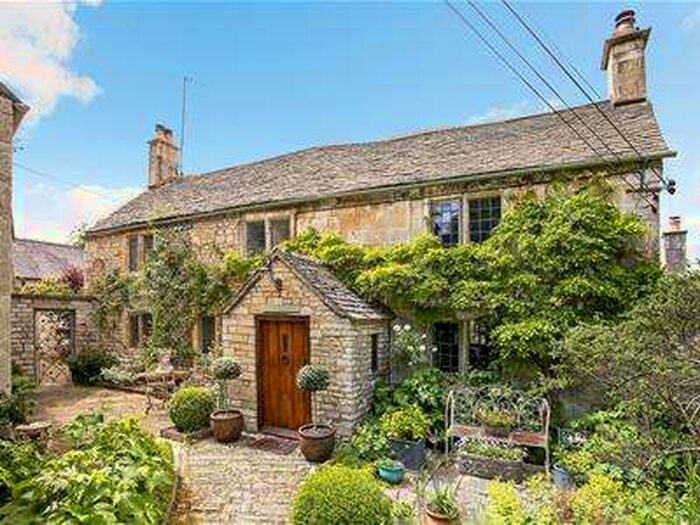 4 Bedroom Detached House For Sale In Stroud, GL6