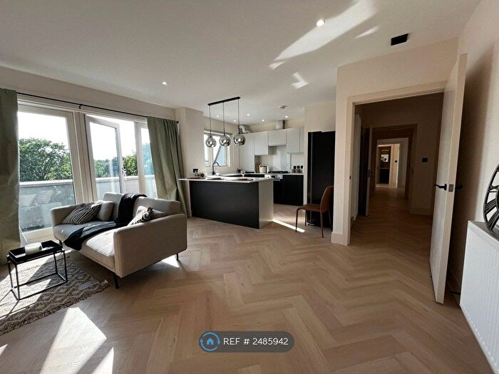 3 Bedroom Flat To Rent In Kilburn High Road, London, NW6