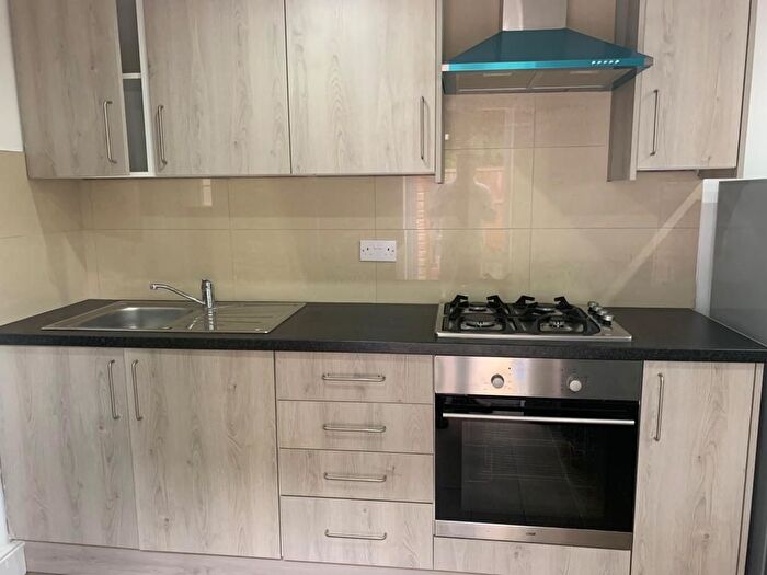 Studio To Rent In Copthorne Avenue, Ilford, IG6