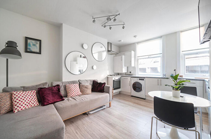 2 Bedroom Apartment To Rent In Loveridge Road, West Hampstead, London, NW6