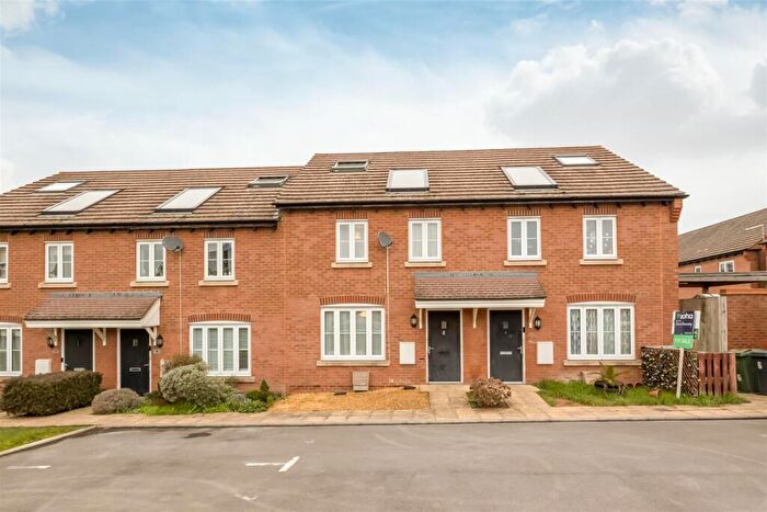 3 Bedroom Terraced House For Sale In Greenfinch Road, Didcot, OX11