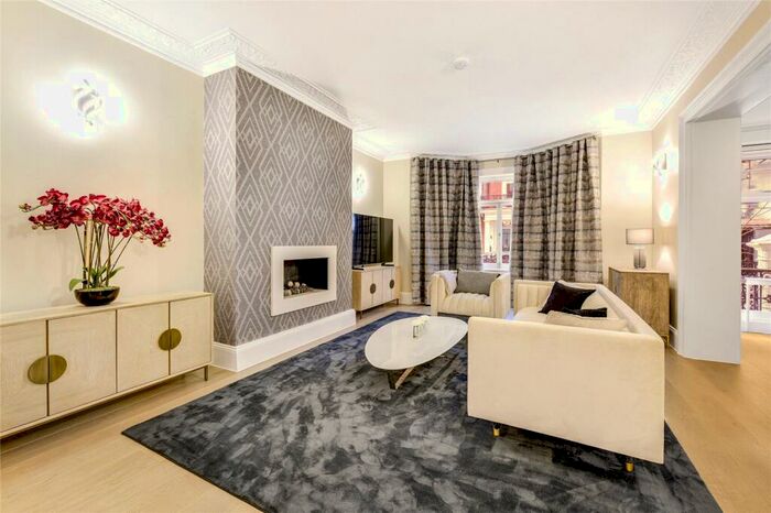 5 Bedroom Apartment To Rent In Drayton Gardens, London, SW10