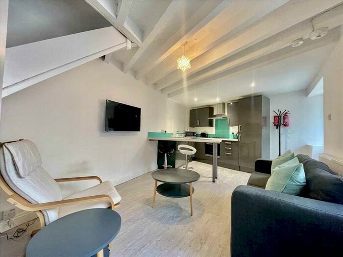 2 Bedroom Mews To Rent In Hill Park Mews, Plymouth, Plymouth, PL4