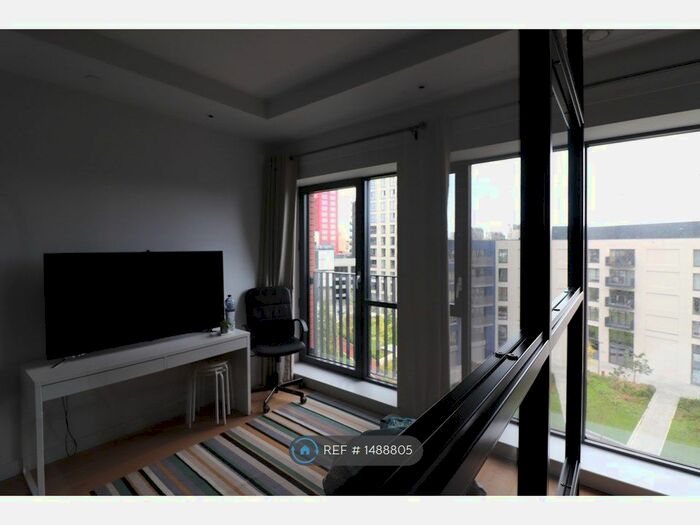 Studio To Rent In Java House, London, E14