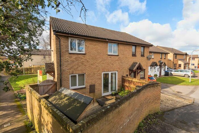 1 Bedroom Semi-Detached House To Rent In Heather Close, Carterton, OX18