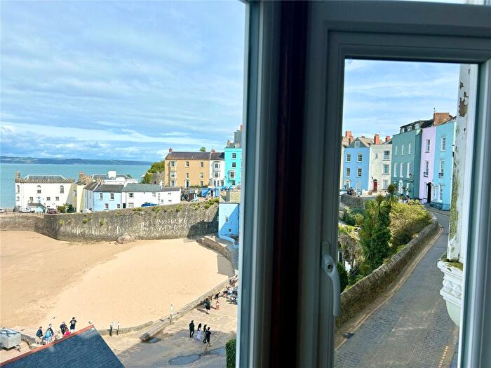 2 Bedroom Flat For Sale In Crackwell Street, Tenby, Pembrokeshire, SA70