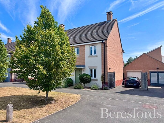 3 Bedroom Semi-Detached House For Sale In Kensington Road, Colchester, CO2