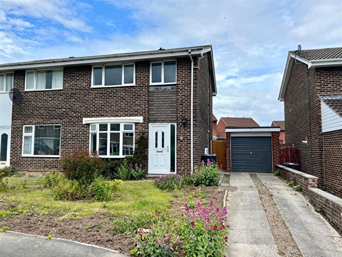 3 Bedroom Semi-Detached House For Sale In Gleneagles Road, Darlington, DL1