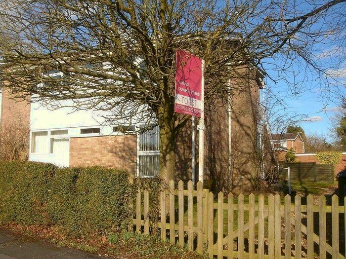 2 Bedroom Maisonette To Rent In Alton, GU34