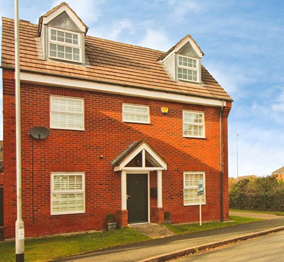 4 Bedroom Detached House For Sale In Robins Croft, Cannock, WS11