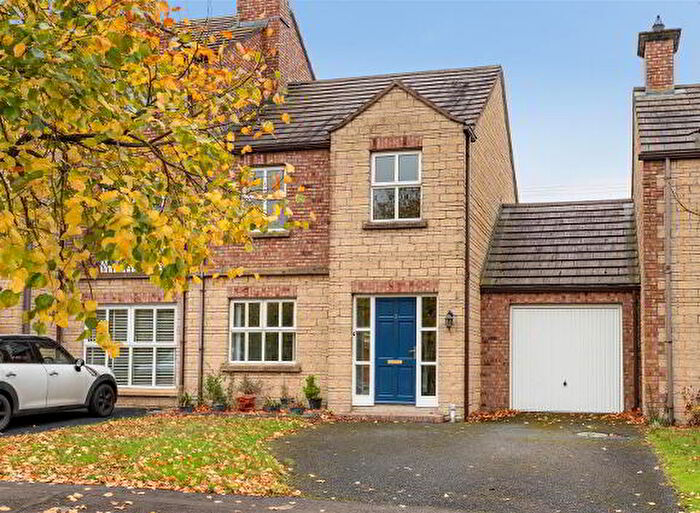 3 Bedroom TownHouse For Sale In Grainger's Mill, Antrim, BT41