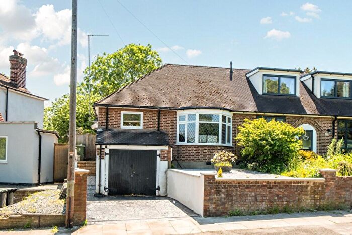 2 Bedroom Bungalow For Sale In Marvels Lane, London, SE12