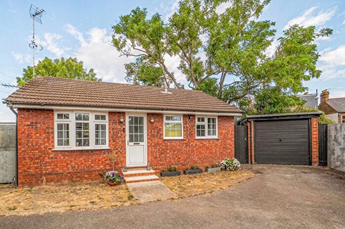 3 Bedroom Detached Bungalow For Sale In Bourne Avenue, Windsor, SL4