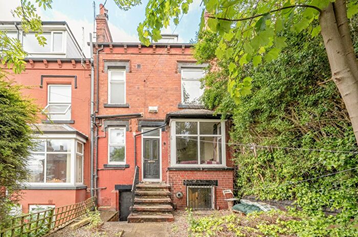 2 Bedroom Terraced House For Sale In Knowle Road, Burley, Leeds, LS4