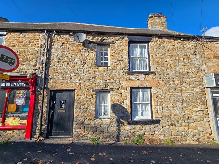 5 Bedroom Terraced House To Rent In Front Street, Winlaton, NE21