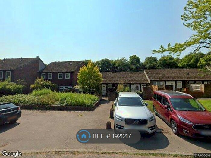 3 Bedroom Bungalow To Rent In Hills Close, Milton Keynes, MK14