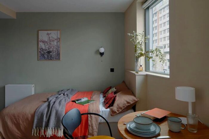 1 Bedroom House To Rent In Old London Road, London, KT2