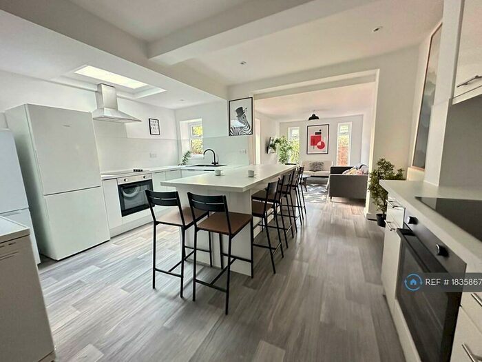 7 Bedroom Terraced House To Rent In Danes Road, Exeter, EX4