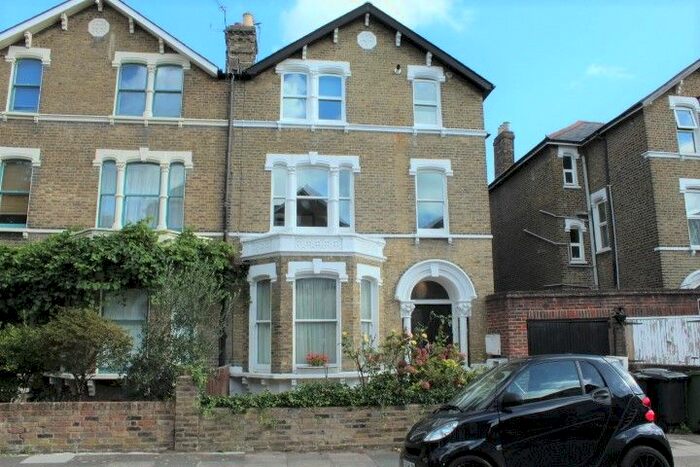 2 Bedroom Flat To Rent In Drake Road, Brockley, SE4